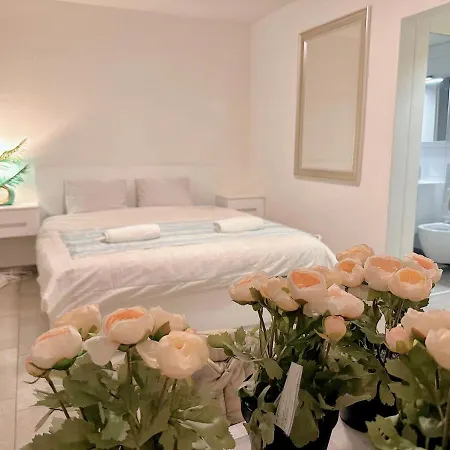 Center Close To Hb *