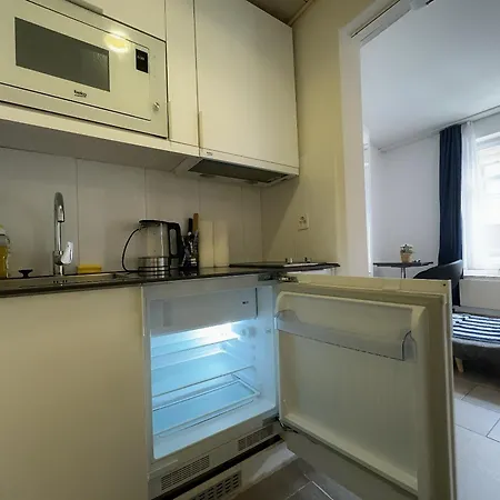 City Center Apt En-Suite Budget Self Check In, Eth Zurich Hb Lägenhet