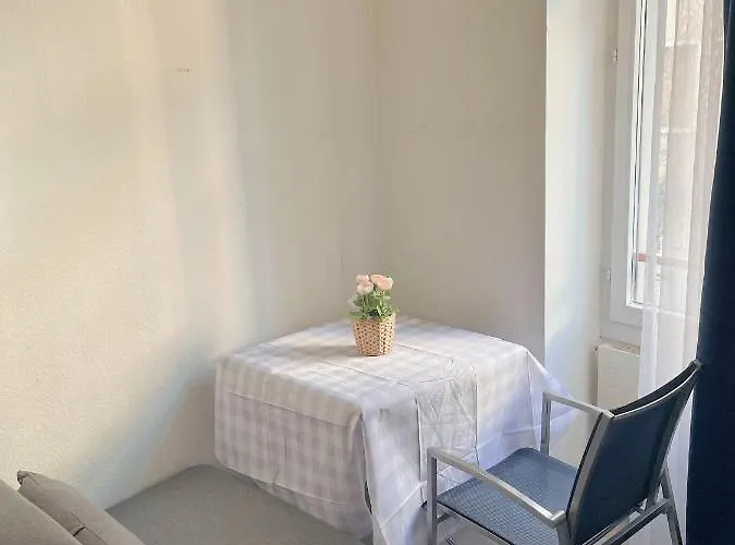 Apartment Center Close To Hb