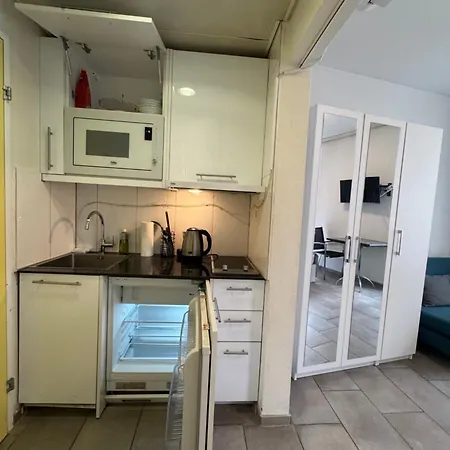 Center En-suite Budget Self Check In, Eth Hb Apartament *